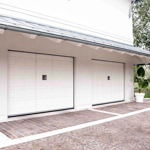 Porte de garage basculante - Top - SILVELOX GROUP SPA - en chêne / en mélèze / en okoumé