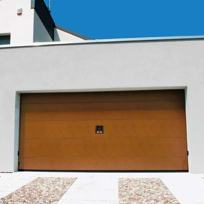 Porte de garage sectionnelle - Rondonia - SILVELOX GROUP SPA - en acier galvanisé / automatique / manuelle