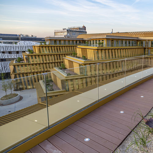 Garde-corps à panneaux en verre - CROSILUX - CROSO FRANCE - en aluminium / d'extérieur / d'intérieur