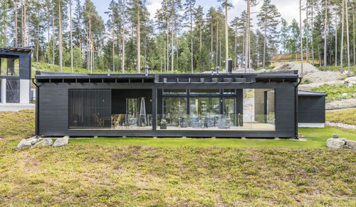 Maison préfabriquée - PIKONLINNA 140 - Polar Life Haus - écologique / contemporaine / de plain-pied