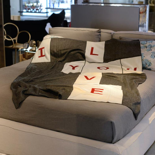Plaid en cachemire - “I LOVE YOU”   - ARTIGIANI DEL CASHMERE - Made in Italy