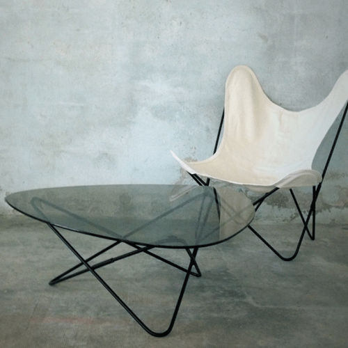 Table basse contemporaine - AO - Airborne - en verre fumé / avec piètement en acier / triangulaire