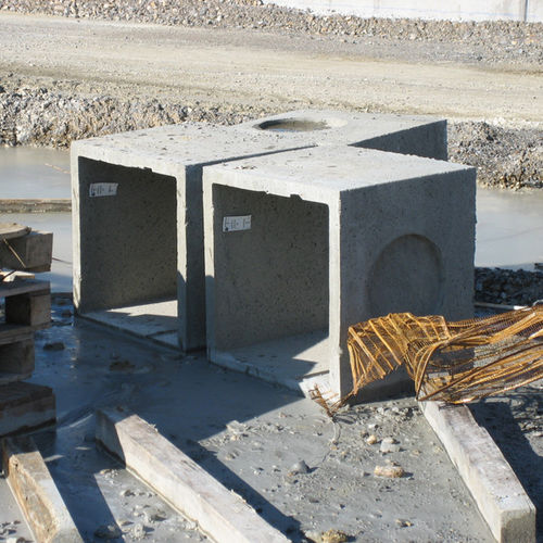 Regard d'égout en béton préfabriqué - Prefabricados Alberdi - encastrable / pour câble
