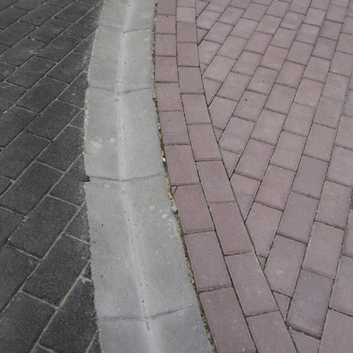 Caniveau double pente - R4 & R4 N - Prefabricados Alberdi - en béton / de voirie / de récupération d'eau de pluie