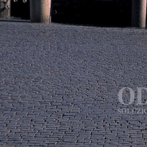 Bordure pour trottoir - GEA'S - ODORIZZI soluzioni in pietra - de caniveau / en basalte / linéaire