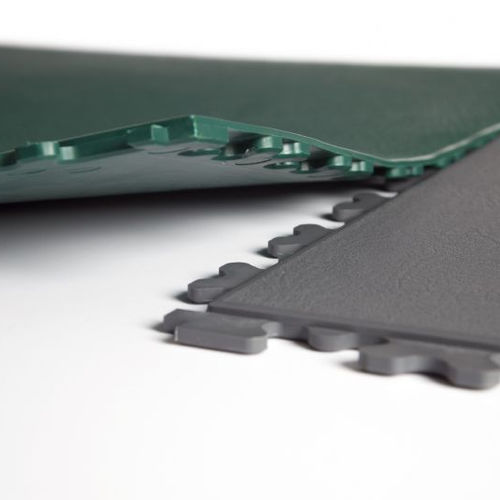 Revêtement de sol en PVC - R-TILE™ EXCEL INTERLOCKING - R-Tek Manufacturing - d'intérieur / pour aire de jeux / pour le tertiaire