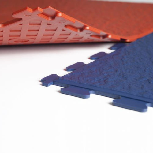 Revêtement de sol en PVC - R-TILE™ SLATE INTERLOCKING  - R-Tek Manufacturing - d'intérieur / pour pièce humide / résidentiel