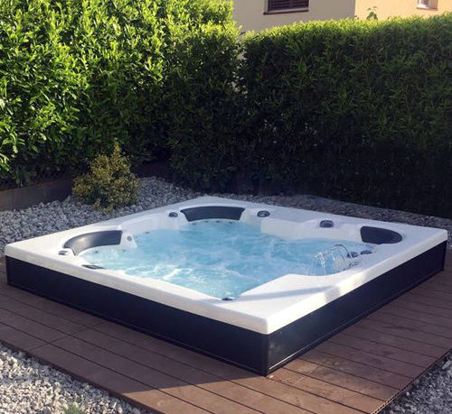 Spa encastrable - ABSOLU 2.L - AWD - hors-sol / carré / 5 places