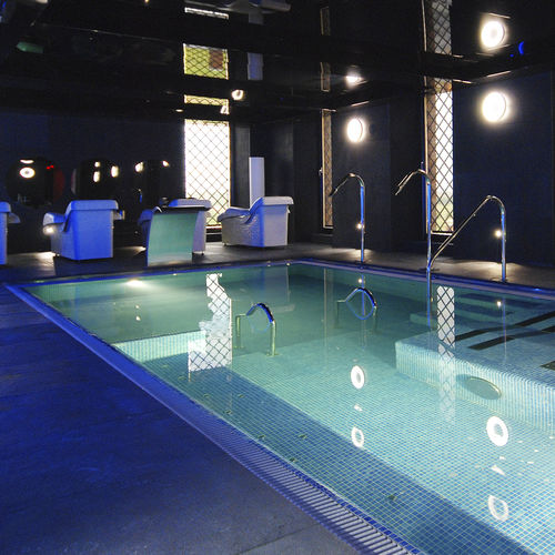 Spa de nage encastrable - AWD - non spécifié / en mosaïque / ludique