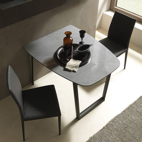 Table à manger contemporaine - RIBOT - altacom italia - en bois / en mélaminé / avec piètement en métal