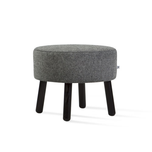 Tabouret contemporain - CUTE - Jonas Ihreborn - en frêne / avec piètement en frêne / tapissé