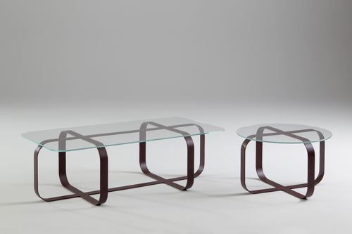 Table basse contemporaine - CROSS - Jonas Ihreborn - en verre / en métal / ronde