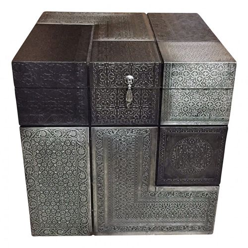 Coffre contemporain - ARABIAN - MOROCCAN COMBOS - Lost Cowboys.com - en bois / en métal / sur mesure