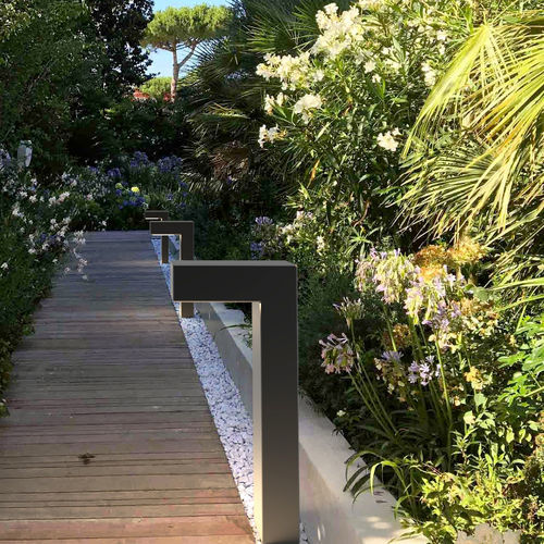 Borne d'éclairage de jardin - Linea - Bottega 7 - contemporaine / en acier inoxydable / en acier à revêtement par poudre