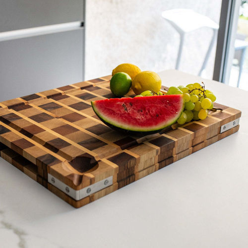 Planche à découper en hêtre - Billot à poser Damier - Chabret - en noyer / en frêne / bois