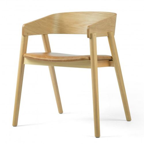 Chaise contemporaine - COLLER - Moora - d'intérieur / en cuir / avec piètement en bois