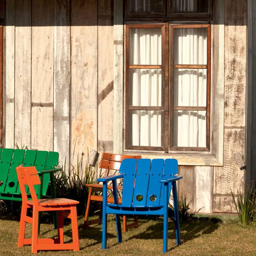 Fauteuil contemporain - TAJÁ - Butzke - en bois / marron / bleu