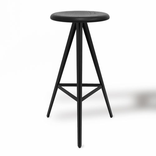 Tabouret de bar design scandinave - AKY 61  - Traba' - en frêne / en bois massif / avec piètement en métal peint