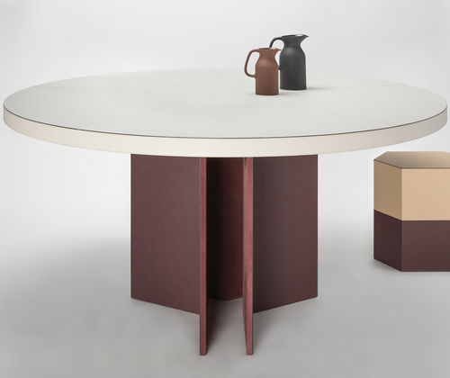 Table contemporaine - Giobagnara - en bois / en cuir / avec piètement en bois