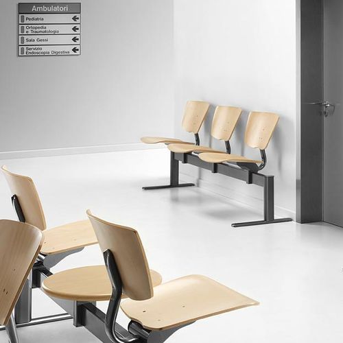 Sièges sur poutre en métal - VEKTA - TALIN SRL - en hêtre / en contreplaqué / 2 places