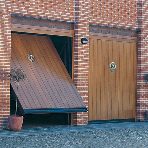 Porte de garage basculante - VERTICAL 170 - Ballan - en bois / en acier / automatique