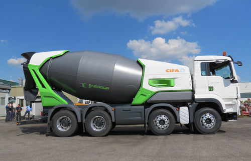 Camion malaxeur électrique - E9 - CIFA S.p.A - hybride / pour le béton / hybride rechargeable