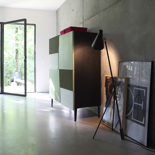 Buffet haut - ZERO.16 - Devina Nais - contemporain / en bois laqué / en bois massif