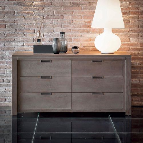 Commode contemporaine - CM351  - Devina Nais - en bois laqué / non spécifié / marron