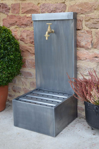Fontaine de jardin - COQUELICOT - MISTERZINC - en zinc / contemporaine