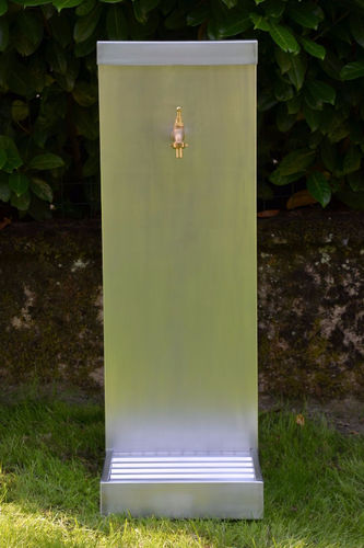 Fontaine de jardin - PIVOINE - MISTERZINC - en zinc / contemporaine