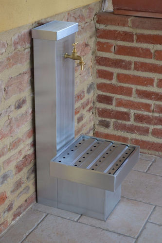 Fontaine de jardin - DIGITALE - MISTERZINC - en zinc / contemporaine