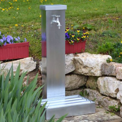 Fontaine de jardin - FREESIA - MISTERZINC - en zinc / contemporaine