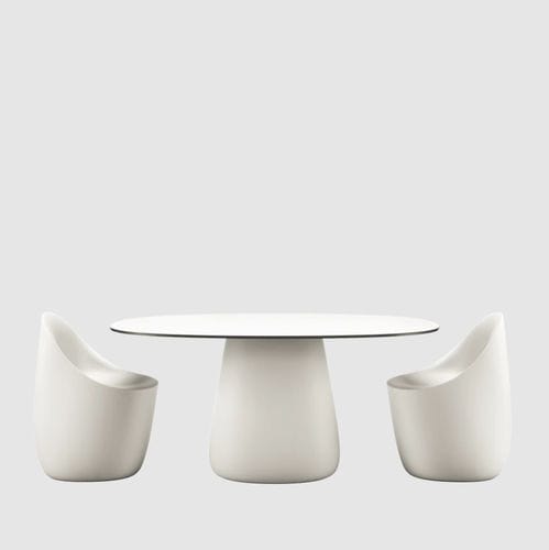Table contemporaine - COBBLE - Qeeboo - en HPL / avec piètement en HPL / ovale