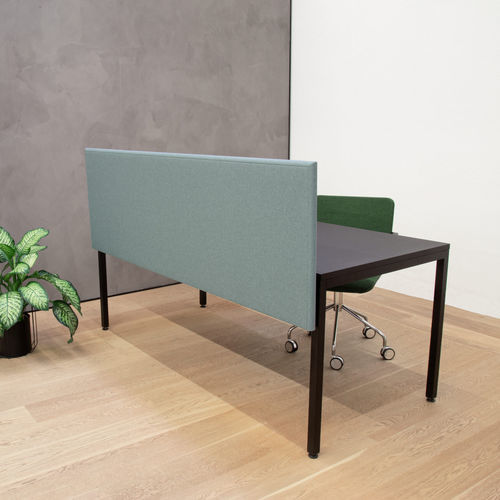 Séparateur de bureau sur bureau - FORMFAC - PREFORM GmbH - en tissu / en aluminium / en bois
