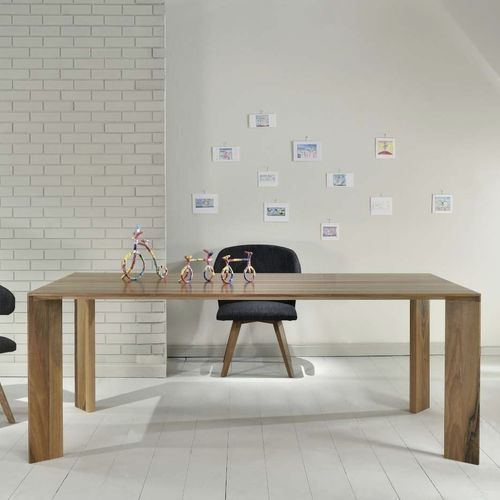 Table contemporaine - UNITY - De-code, Lattas Nik. Spyridon - en placage de bois / avec piètement en bois massif / rectangulaire