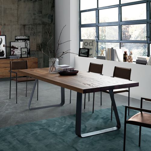 Table à manger contemporaine - RUNNER - Oliver B. Group srl - en chêne / en métal / rectangulaire