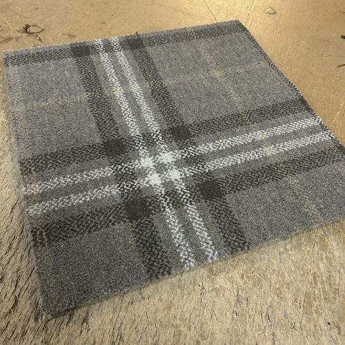 Tapis classique - WILDBRACKEN WOOD TARTAN - STEVENS AND GRAHAM - à carreaux / en nylon / en laine