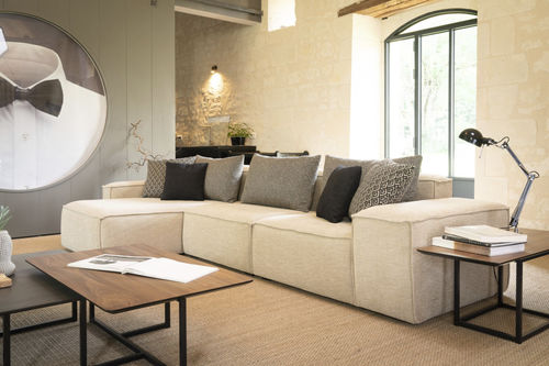 Canapé contemporain - ASATO - RALPH M. - en tissu / avec accoudoirs / personnalisable