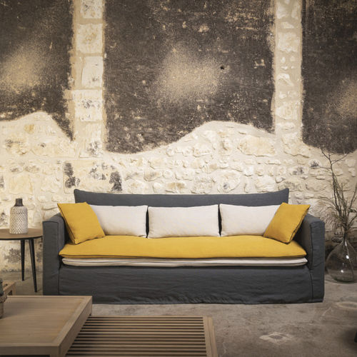 Canapé contemporain - MASSAÏ - RALPH M. - en tissu / avec revêtement amovible / avec coussin amovible