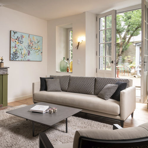 Canapé contemporain - SWANN - RALPH M. - en tissu / avec coussin amovible / avec accoudoirs