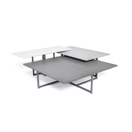 Table basse contemporaine - PARURE - RALPH M. - en noyer / en MDF / en béton
