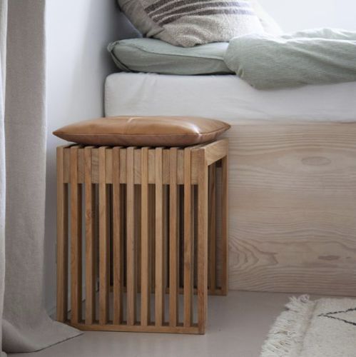 Tabouret contemporain - Rib  - CINAS A/S - en teck / en bambou / avec coussin amovible