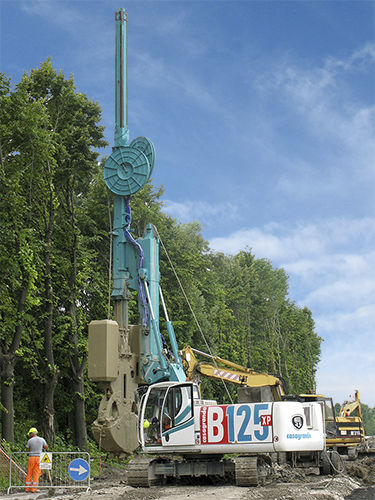 Foreuse à moteur diesel - KRC 1 - B125XP - CASAGRANDE - Foundation Division - rotative / pour chantier de construction / sur chenilles