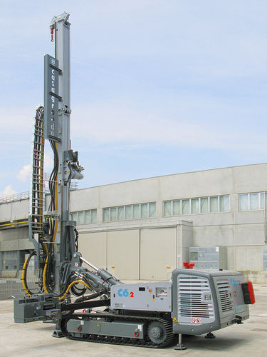 Foreuse à moteur diesel - C6-2 - CASAGRANDE - Foundation Division - rotative / pour chantier de construction / sur chenilles