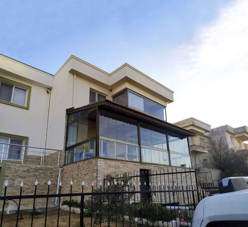 Fenêtre en aluminium - BALCONY GLAZING WITH GLASS RAILING - BKS balcony glazing systems - pliante / 2 vantaux / 1 vantail