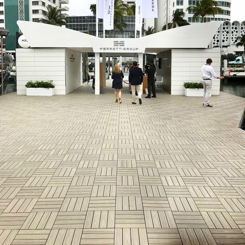Revêtement de sol en composite - ULTRASHIELD TILE - Déco - d'extérieur / pour plage de piscine / de jardin