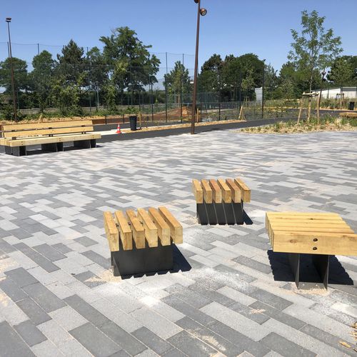 Banc public contemporain - PK70 - en mélèze / en acier corten / modulaire