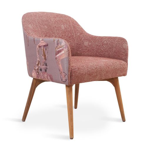 Chaise de salle à manger contemporaine - AAVAHA - ALANKARAM - d'intérieur / en tissu / avec piètement en bois