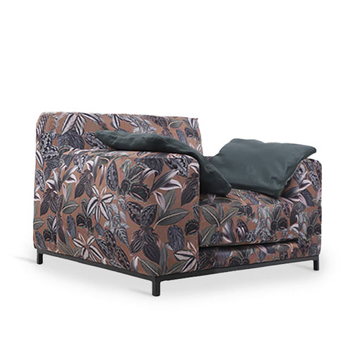 Canapé contemporain - PAU - ALANKARAM - en tissu / avec accoudoirs / à coussins
