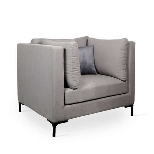 Canapé contemporain - CRYNO - ALANKARAM - en tissu / en mousse / avec accoudoirs